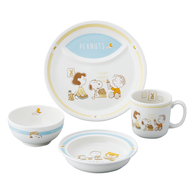ピーナッツ　スヌーピー　4ピースセット　No.50